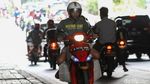 Bahaya! Pemotor Nekat Lawan Arah di Manggarai