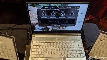 Notebook ini punya layar 14 inch. (Foto: Adi Fida Rahman/detikINET)