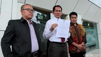 Gugatan Rp 30 miliar itu dikabulkan karena majelis menganggap apa yang dialami Fahri setelah dipecat sangat berat. Majelis menganggap Fahri mengalami tekanan psikologis akibat pemecatan tersebut.
