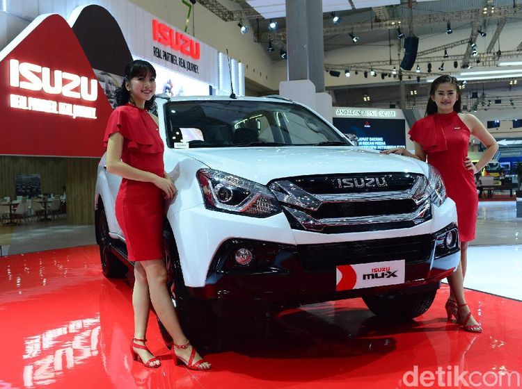 Isuzu MU-X Tampil Garang