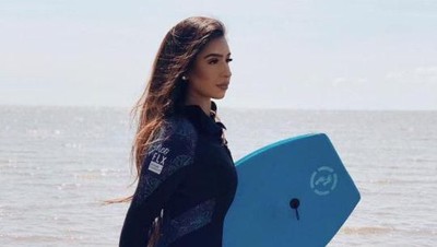Pesona Aysha Khan, Kontestan Pertama yang Tak Pakai Bikini di Miss England