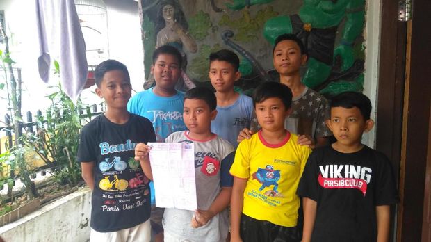 Sebanyak 7 bocah asal Bogor rela menyisihkan uang jajan agar bisa membeli hewan kurban.