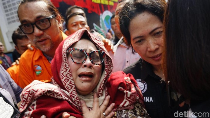 Alasan Nunung memakai sabu untuk jaga stamina bekerja. (Foto: Palevi S/detikFoto) Alasan Nunung memakai sabu untuk jaga stamina bekerja. (Foto: Palevi S/detikFoto)