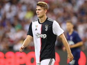 Ajax Mau Tarik Kembali De Ligt?