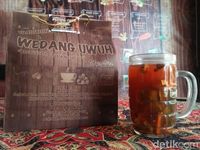 Nikmatnya Wedang Uwuh Minuman Tradisional 'Ibu Lies' dari Ungaran