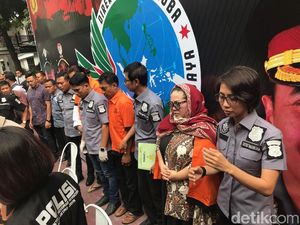 Akhirnya Bicara, Nunung Minta Maaf Sambil Menangis