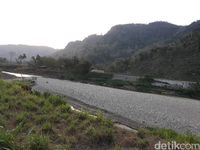 Kalau Mesir Punya Padang Pasir, Bantul Punya Padang Batu