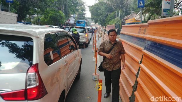 Diprotes Ferdinand PD, Begini Suasana Proyek Trotoar Cikini Pagi Ini
