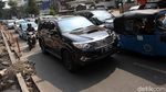 Jalan Menyempit, Cikini Raya Padat Merayap