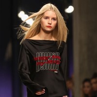 Lottie Moss mengikuti jejak kakaknya, Kate Moss, menjadi model profesional. Meskipun tingginya hanya 170 cm, namanya cukup populer di industri modeling, Ia pernah jadi model Topshop, Chanel, Bvlgari dan RED Valentino. Foto: Tim P. Whitby/Getty Images