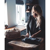 Kamu menancapkan tembakan lurus ke jantungnya dan binatang tidak seharusnya tahu kamu ada di situ. Binatang itu tidak menderita, dia tidak takut. Dia tidak harus bertransportasi bermil-mil ke sebuah tempat pemotongan, ungkap Rachel. Foto: Instagram @rachelcarriehunting