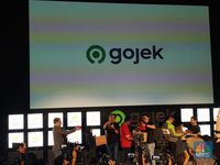 Gojek Punya Fitur Chatting, Mau Saingi WhatsApp?
