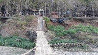 Tidak ada biaya khusus untuk masuk ke tempat ini. Hal itu karena spot foto unik tersebut masih baru, bahkan belum ada nama khusus untuk lokasi spot tersebut. (Pradito Rida Pertana/detikcom)