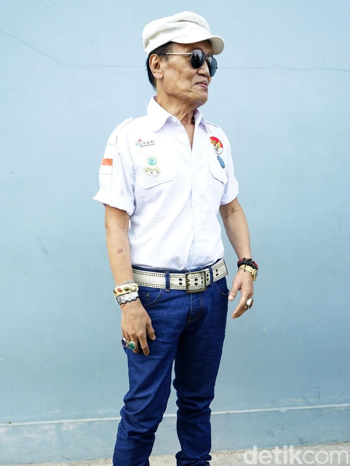 Tessy Pelawak Tessy saat ditemui di studio Trans TV.