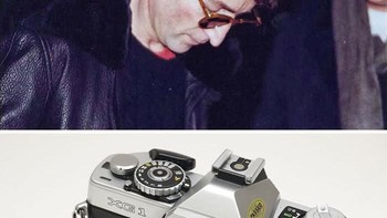 John Lennon (1980) karya Paul Gerosh dipotret menggunakan Minolta Xg-1. Foto: Bored Panda