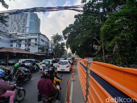 Diprotes Ferdinand PD, Begini Suasana Proyek Trotoar Cikini Pagi Ini