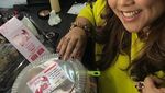 Sebelum Kasus Narkoba, Ini Momen Kulineran Nunung yang Doyan Salad