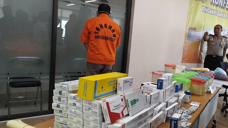 197 Apotek Jadi Langganan Pabrik Obat Paten Palsu di Semarang 197 Apotek Jadi Langganan Pabrik Obat Paten Palsu di Semarang