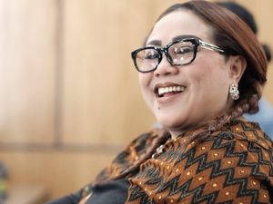 Rekan Artis Buat Konten YouTube Saat Jenguk Nunung, Anak: Nggak Masalah