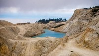 Pada era Perang Dunia II, Monte Neme adalah sebuah bekas galian tambang. Kemudian tambang ini resmi ditinggalkan pada tahun 1980-an. (iStock)