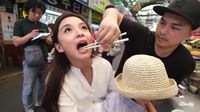 Lihat Keberanian Glenn Alinskie Cicip Gurita dan Daging Mentah di Korea