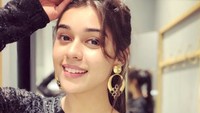 Eisha saat ini masih berusia 20 tahun dan ia sudah memulai karier di dunia entertain sejak tahun 2015 lalu. Dok. Instagram/eishasingh