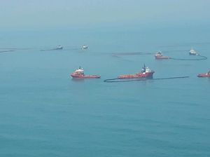 ESDM Sebut Tumpahan Minyak di Laut Karawang karena Ledakan Prematur