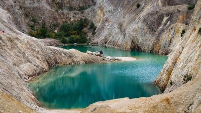 Foto: Danau Cantik Tapi Beracun di Spanyol