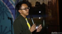 Adi Panuntun, kreator hologram memberikan penjelasan terkait pameran hologram yang diselenggarakan di Museum Sejarah Nasional, Monas, Jakarta, Senin (22/7/2019).