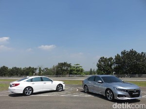 Sayang Sekali Honda Accord Belum Punya Sunroof