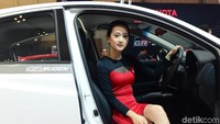 Mobil ini mendapat pembaruan dari segi kosmetik sehingga tampil lebih sporty dan aerodinamis.