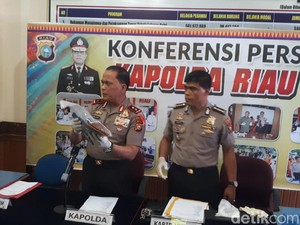 Penggerebekan Bandar Narkoba di Riau, Polisi Temukan 7 Paspor Milik Satriandi