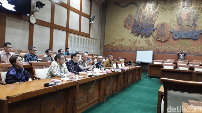 Kementerian BUMN dan Jiwasraya rapat di Komisi VI DPR/Foto: Danang Sugianto/detikFinance Kementerian BUMN dan Jiwasraya rapat di Komisi VI DPR/Foto: Danang Sugianto/detikFinance