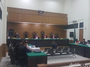 PNS RSDP Serang Ungkap Bagi-bagi Uang Pungli Korban Tsunami