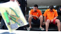 Argo menyebut motor yang dicuri tersangka dijual ke penadah yang saat ini masih DPO untuk dipasarkan kembali di wilayah Bogor. Tersangka selalu mendapatkan uang Rp 2,6 juta untuk satu motor hasil curian yang mereka jual.