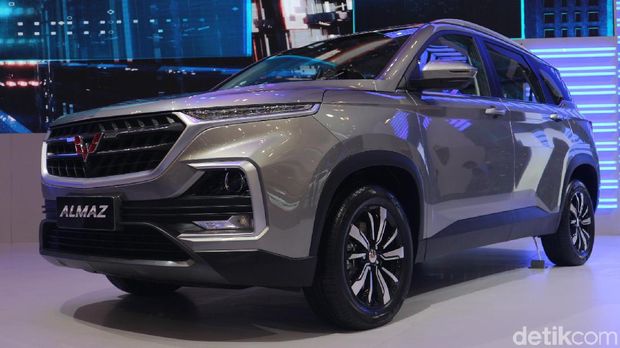 Wuling Almaz
