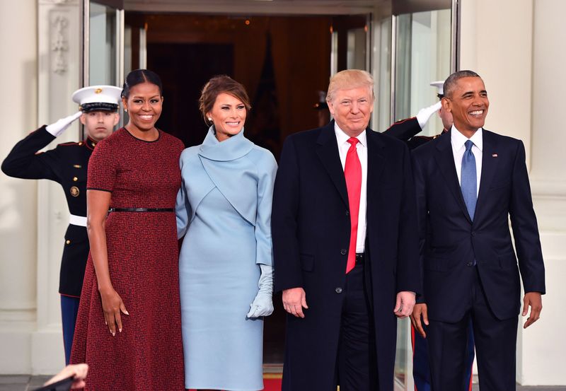 Michelle Obama, Melania Trump, Anna Wintour WASHINGTON, DC - JANUARY 20: President Barack Obama (R) and Michelle Obama (L) pose with President-elect Donald Trump and wife Melania at the White House before the inauguration on January 20, 2017 in Washington, D.C. Trump becomes the 45th President of the United States. (Photo by Kevin Dietsch-Pool/Getty Images)