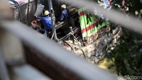 Soil testing merupakan pengujian penetrasi tanah yang bertujuan untuk mengetahui daya dukung tanah dari jalur yang akan dipakai.
