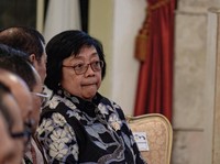 Susi-Sri Mulyani Kesal Disuguhi Botol Plastik, Bagaimana Menteri Lain?