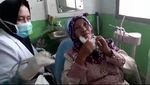 Melihat Aktivitas Bu Dokter di Sumbar yang Gagal Jadi PNS karena Disabilitas