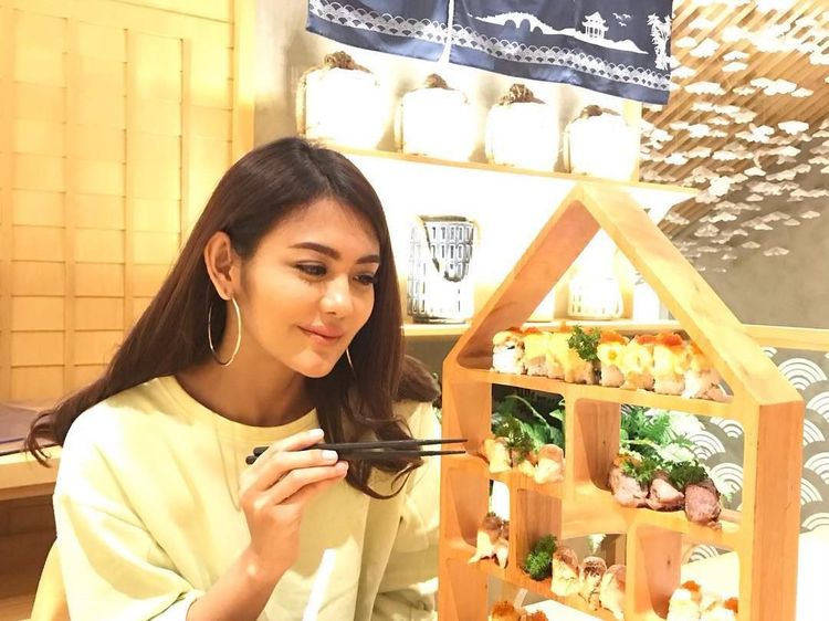 Kopi hingga Sushi Jadi Santapan Favorit Juliana Moechtar Saat Kulineran