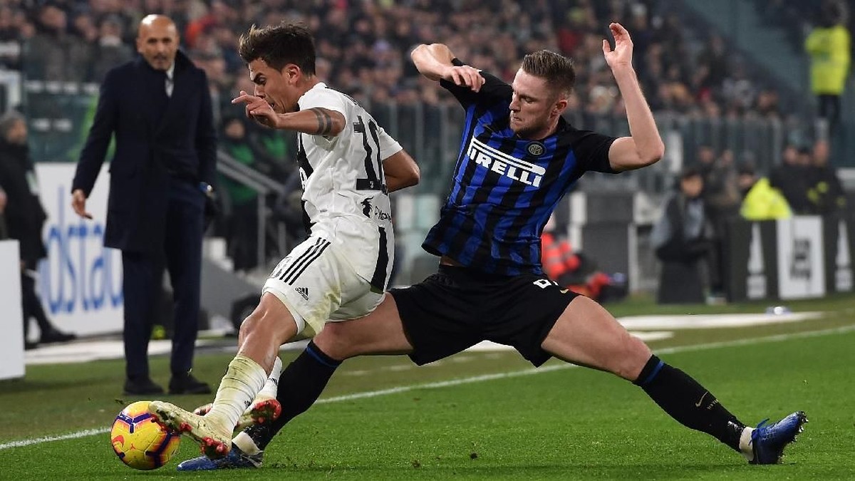 Bagi Milan Skriniar, Juventus bukan laga persahabatan. Foto: Tullio M. Puglia / Getty Images