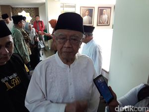 Gus Sholah: Saya Ingin Ada Oposisi yang Kuat yang Awasi Pemerintah