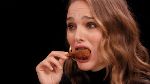 Resmi Perankan Mighty Thor, Ini Gaya Kulineran Seru Natalie Portman