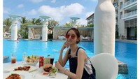 Yoona sepertinya benar-benar senang liburan di Bali. Hal ini diketahui dari unggahan fotonya di Instagram @yoona__lim. Foto: Instagram yoona_lim