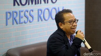 Sebelumnya, Kominfo sudah memanggil Kimi Hime terkait konten yang dianggap bernuansa vulgar. Pemanggilan terhadap Kimi Hime dilakukan setelah mendapat aduan dari Komisi I DPR-RI. (Foto: Grandyos Zafna/detikcom)