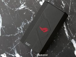 Penampilan Gahar Asus ROG Phone 2