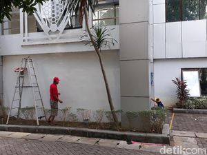 Tulisan Seronok Aksi Vandalisme di Tembok Pemkab Bojonegoro Dihapus