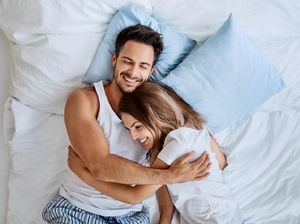 4 Bahasa Tubuh Pria Paling Umum Setelah Bercinta dan Artinya