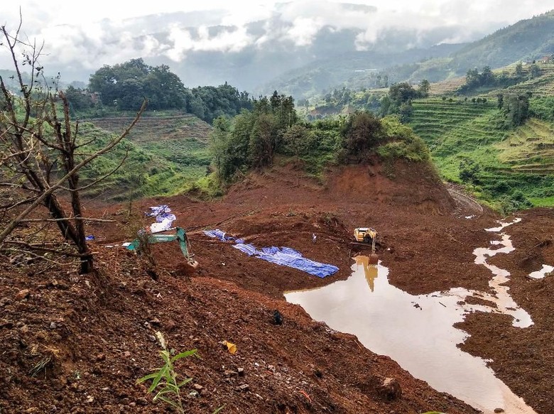 11 Orang Tewas Akibat Tanah Longsor di China, 42 Lainnya Hilang 11 Orang Tewas Akibat Tanah Longsor di China, 42 Lainnya Hilang